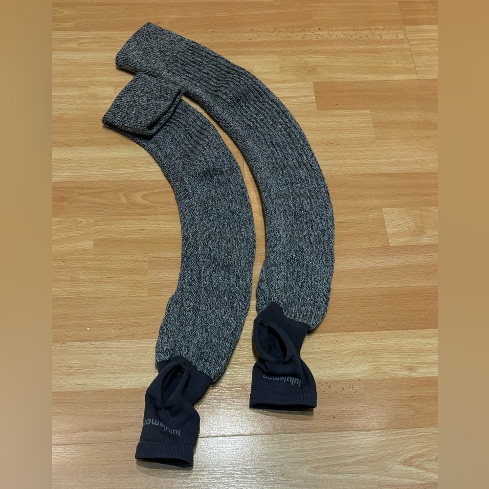 LULULEMON yoga leg warmers